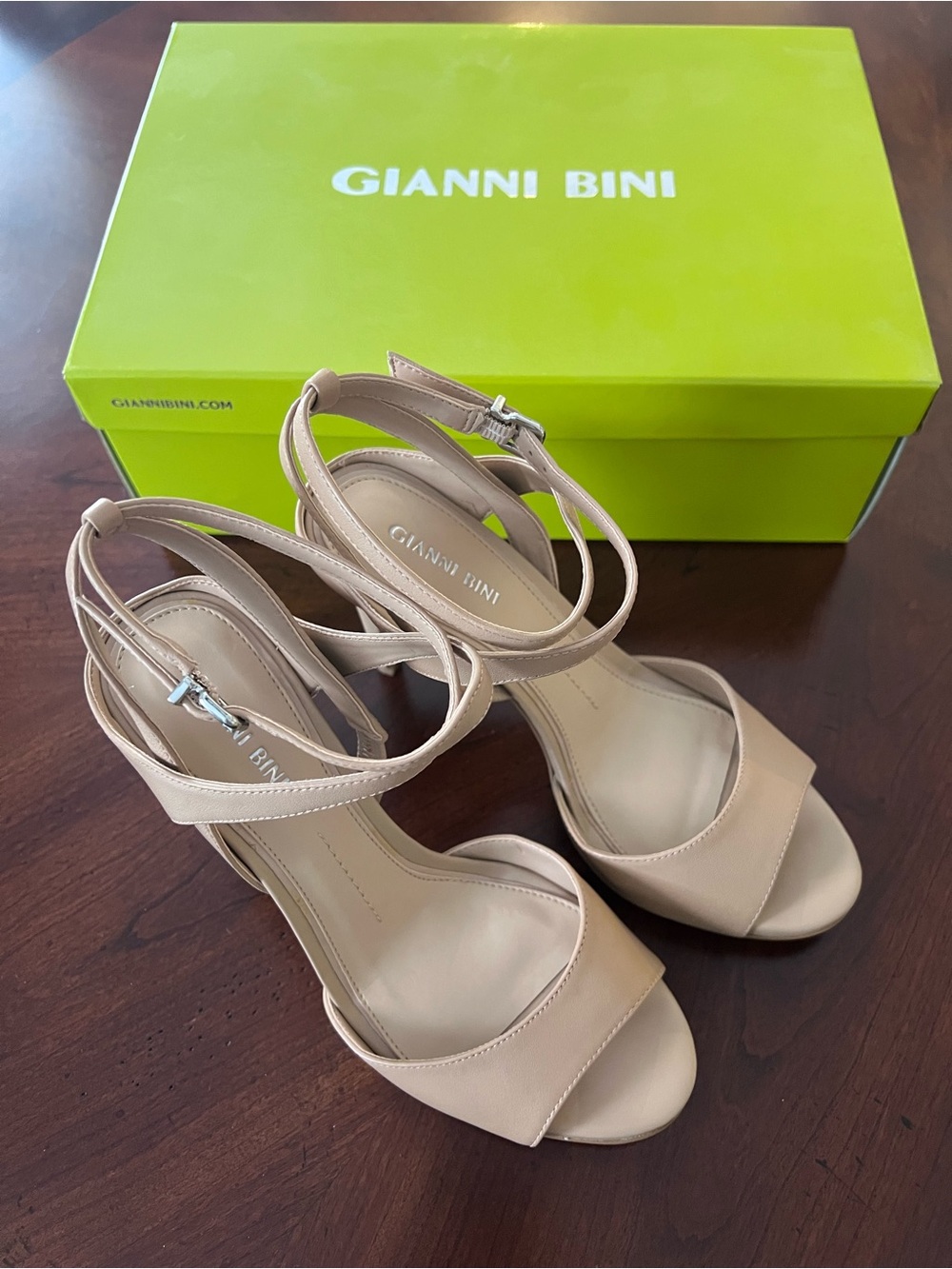 NIB Gianni Bini Sessily Beige Strappy Ankle-Heel Sandals